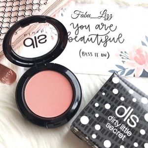 dls (dirty little secret) blush in Kitty Pink 🤫